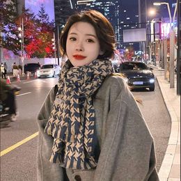 Scarves Versatile style thousand bird pattern scarf for women in winter 2023 new Korean version imitation cashmere couple shawl warmth and