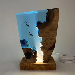 Items Novelty Resin Ocean Wood Diver Home Decoration Christmas Gift Exquisite Crafts Small Table Lamp Gifts 231208 s