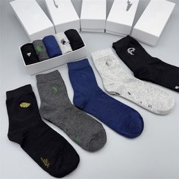 2023 Designer Men's and Women's Socks Five pairs of Luxury Sports Winter Mesh Letter Printed Socks Embroidered Cotton x7