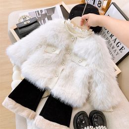 Cardigan Arrival Autumn Baby Girls Fur Coats White Flower Shaped Button Toddler Cardigans with Pockets Long Sleeves Warm Kids Outwear 231211