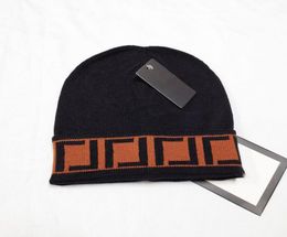 Beanie Fashion Knitted Hats Striped Knit Lovers cap Street Man Woman beanies Skull Caps Colourful Bucket Hat 3 Colour Top Quality3220344