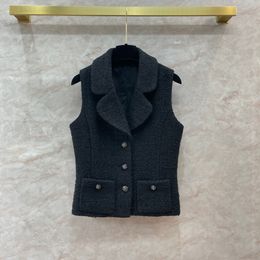 2024 Black Lapel Neck Woollen Women's Vest Designer Pockets Buttons Sleeveless Women's Jackets 1211678