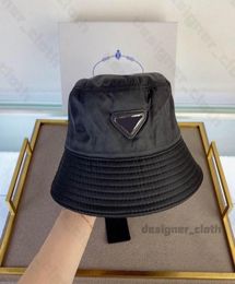 Baseball cap Gift Mens Women Bag Bucket Hats Baseball Cap Golf Hat Snapback Beanie Skull Caps Stingy Brim Top Quality4300770