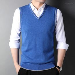 Men's Vests MACROSE Sleeveless Knitted Sweater Pure Wool Vest Fashion Spring Autumn Pullover V-neck Streetwear Casual Basic Versatile