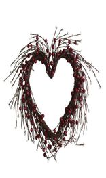 Simulation Berry Large HeartShaped Garland Rattan Wreath Valentine039s Day Wall Hanging Wedding Decoration 40 cm246J3267103