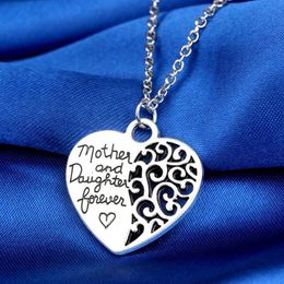 Fashion mother&daughter Love Mom Pendant Necklaces Hollow out Design Heart Alloy Necklace For Mother's Day Gifts 2585