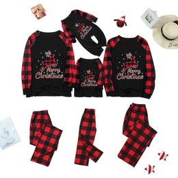 Family Matching Outfits Merry Christmas Elk Loungewear Christmas Family Matching Pyjamas Women Men Kids Sleepwear Mommy and Me Clothes L231211