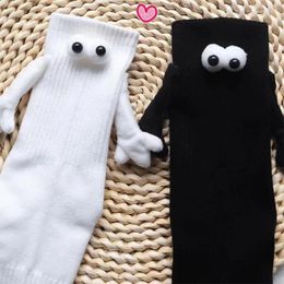 Women Socks 2 Pairs Hand Holding Medium Tube Men And Women's Trend Personalised Magnetic Suction Black White Couple