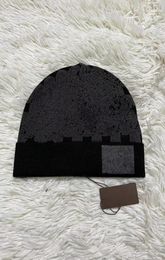 20SS NEW 2022 Whole beanie Winter caps Hats Women and men Beanies with Real Raccoon Fur Pompoms Warm Girl Cap snapback po9942914