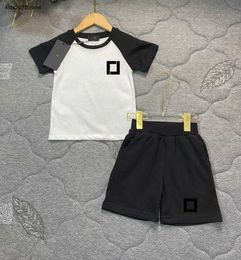 New baby Tracksuits summer kids Two piece set Size 100-150 Splicing design girl boy T-shirt and Logo printed shorts Dec05