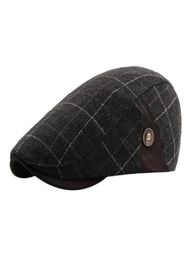 2018 NEW Arrival Winter Men Plaid Vintage Ajustable Gatsby Peaked Cap Newsboy Beret Hat men039s winter hats bonnet femme4009723