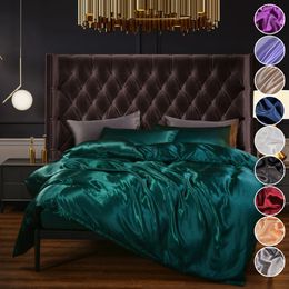 Bedding sets Luxury Duvet Cover King Size Bed Linens Soft Cosy Polyester Satin Smooth Single Double Sets No Sheet For Adults Bedroom 231211