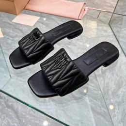 Slippers Miui Top High Heels Designer Flats Sandals Slides Pantoufle Ladies Bedroom Slipper Genuine Leathe Green Outdoor and Indoor Shoes 581