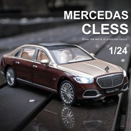 Diecast Model 1 22 Benz Maybach S680 Alloy Metal Car Model Diecast Metal Toy Vehicles Car Model High Simulation Sound and Light Childrens Gift 231208