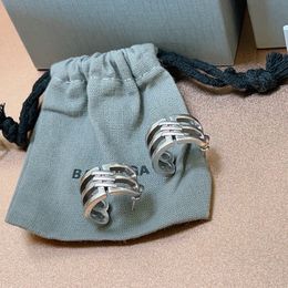 Silver Stud Earring Designer For Women Men Luxury Jewlery Gold Hoop Stud Earring Retro Ring Pendant F Earrings Engagement Ear Stud