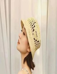 Luxury Top Summer Bucket Hat New Women039s Letter Logo Decorative Straw Hollow Bucket Hat Sun Hats3221789