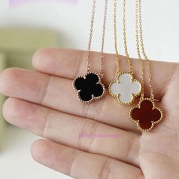 vans clover necklaceluxury designer womens fashion 15mm flowers fourleaf pendant necklace jewelry for neck gold chain necklaces