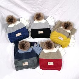 2024 designer hats scaves gloves sets luxury winter mens knit hat and scarf set snapback scarf beanie glove cashmere wool knitted shawls beanies snow skiing beanies