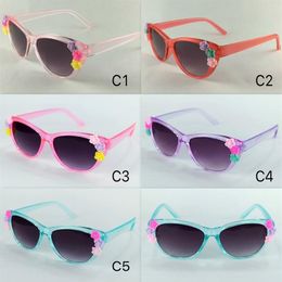 Baroque Cat Eye Kids Sunglasses With Flower Children Sun Glasses Girl Pretty Shade Eyewear UV400 5 Colours Whole222v