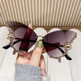 Womens Butterfly Diamond Sunglasses Eyeglasses Goggle Outdoor Fashion Style Eyewear Women Goggles Sport Driving Multiple Style Mix Colors Mirror Glasses