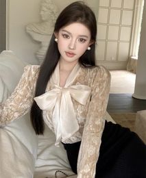Women's Blouses Autumn And Winter French Design Sense Niche Stitching Bow Knot Golden Velvet Long Sleeved Shirt Top Female