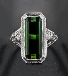 Cluster Rings Vintage Antique Pattern Carving Large Green Stone Ring Geometry Silver Color For Men Women Engagement Jewelry Y5N5433938070