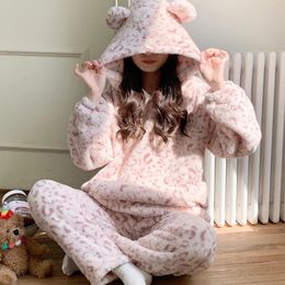 Sexy Pyjamas 2023 Coral Fleece Women Pyjama Thickening Hooded Long Sleeve 2 Piece Outfit Set Warm Big Pocket Women s Clothing 231211