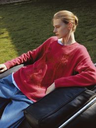 Roter Drache-Pullover aus 100 % Kaschmirwolle mit Swarovski-Verzierung, ruhiger, luxuriöser, grafischer Pullover mit gemustertem Jacquard-Pullover