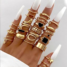 Wedding Rings Maximum 27PCS Vintage Heart Snake Butterfly Rings Set for Women Metal Gold Plated Geometric Hollow Finger Ring Jewellery Gift 231208