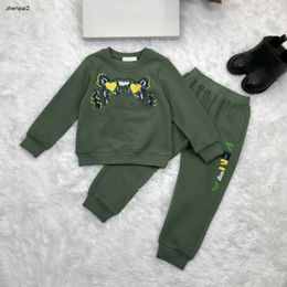 Luxury baby Tracksuits Animal pattern embroidery kids Hoodie set Size 110-160 designer toddler Hoodies and sweat pants Dec05
