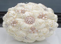 Gorgeous Crystal Ivory Wedding Bouquet Brooch Bowknot Wedding Decoration Artifical Flowers Bridal Bouquets W252172741255