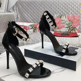 Top Luxury Summer 23S/S Brand Polished Calfskin Sandals Shoes Women Patent Leather Rhinestones Studs Party Wedding Dress Lady High Heels EU35-43