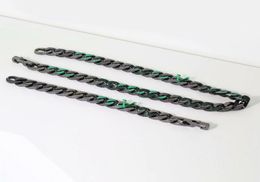 Europe America Men Blackcolour Metal Engraved V Initials Green Enamel Setting Diamond 2054 Chain Links Necklace Bracelet Jewellery 3713890