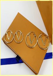 Women Hoops Earrings Fashion Womens Circle Simple Gold Earring Jewellery Luxurys Designer Earrings Silver Letter Stud Earring Size 51112425