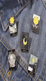 Punk Tarot Card Series Sun Moon Brooches Women Alloy Enamel Star Skeleton Badges Accessories For Unisex Sweater Backpack Clothes L7989184