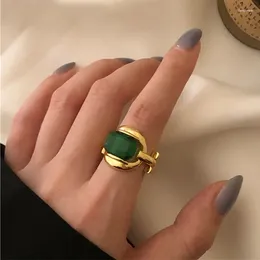 Cluster Rings French Gold Plated Vintage Green Stone For Women Ladies Elegant Bride Antique Jewellery Gifts Lovers Party Accessories