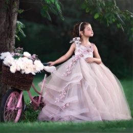 Classy Long Flower Girl Dresses Spaghetti Straps Tulle Sleeveless Ball Gown Tiererd Floor Length Custom Made for Wedding Party