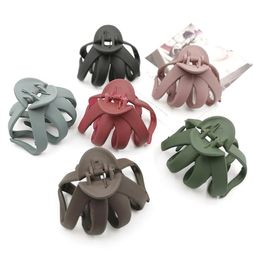 Solid Color Hair Claw Geometric Hollowing Simple Matte Crab Clamp for Women Girls Large Size Hair Clips Hair Accessories 2207013501054