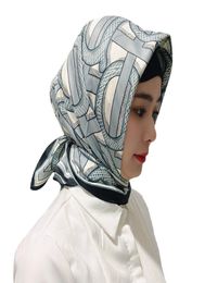 high quality Sier grey letter printed silk scarf fashion hair band 90 90cm twill Satin large square towel2762453