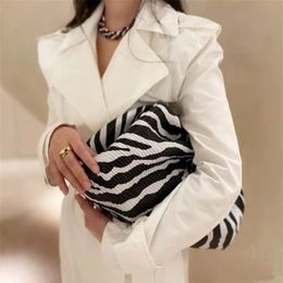 Fashion Day Clutch Dumpling Bag zebra Holographic Cloud Clip Purse Women Pleated uette Pouch Handbag 2201223152