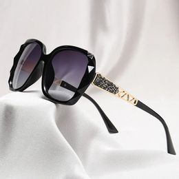 Sunglasses Luxury Diamond Plaza Retro Women's Brand Designer UV400 Gafas De Sol Mujer 231212