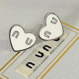 Charm Earring Designer Earrings Silver Plated Copper Heart Shape Ear Stud Brand Letter with Stamp Womens Wedding Jewellery Voguish Christmas Gift