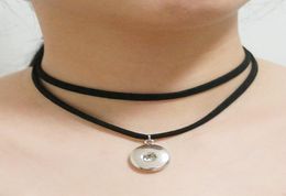 Whole Fashion chain DJ0101 Punk Goth Leather Collar Choker Funky charm snaps Necklace fit 18MM buttons snap jewlery Lobster c2447950