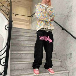 Jeans da uomo Y2k Jeans da uomo Badfriend Hip Hop Lettera Stampa Pantaloni neri Uomo Donna New Fashion Casual Rock Pantaloni larghi con piede largo Streetwear Q231212