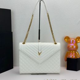 Designer Chain Bag V-shaped Diamond check Caviar crossbody Bag Luxury cowhide Shoulder Bag Fashion clamshell Envelope Bag Size: 31x22x7.5cm