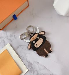 Fashion PU Leather OX Cattle Cow Designer Keychain Key Ring for Men Car Keyring Holder Women Bull Pendant Christmas Year Gift with8048258