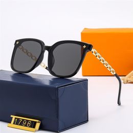 Designer Sunglasses For Men Women Retro Eyeglasses Outdoor Shades PC Frame Fashion Classic Lady Sun glasses Mirrors 5 Colours With 243O