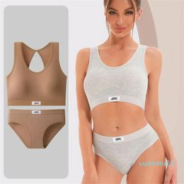 Yoga Outfit Women Gathering Sports Bra Set Traceless And Steel Ring Comfortable Running Underwear