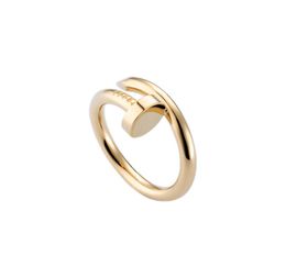 Designer Nail Ring Luxury Jewelry for Woman Silver Gold Rose Process Never Fade Not Allergic Fashion Accessorieslo Midi Womens Lov8460088