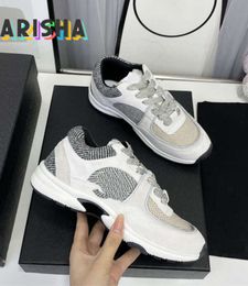 Sandals Luxury Designer Running Shoes Channel Sneakers Women Lace-Up Sports Shoe Casual Trainers Classic Sneaker 963